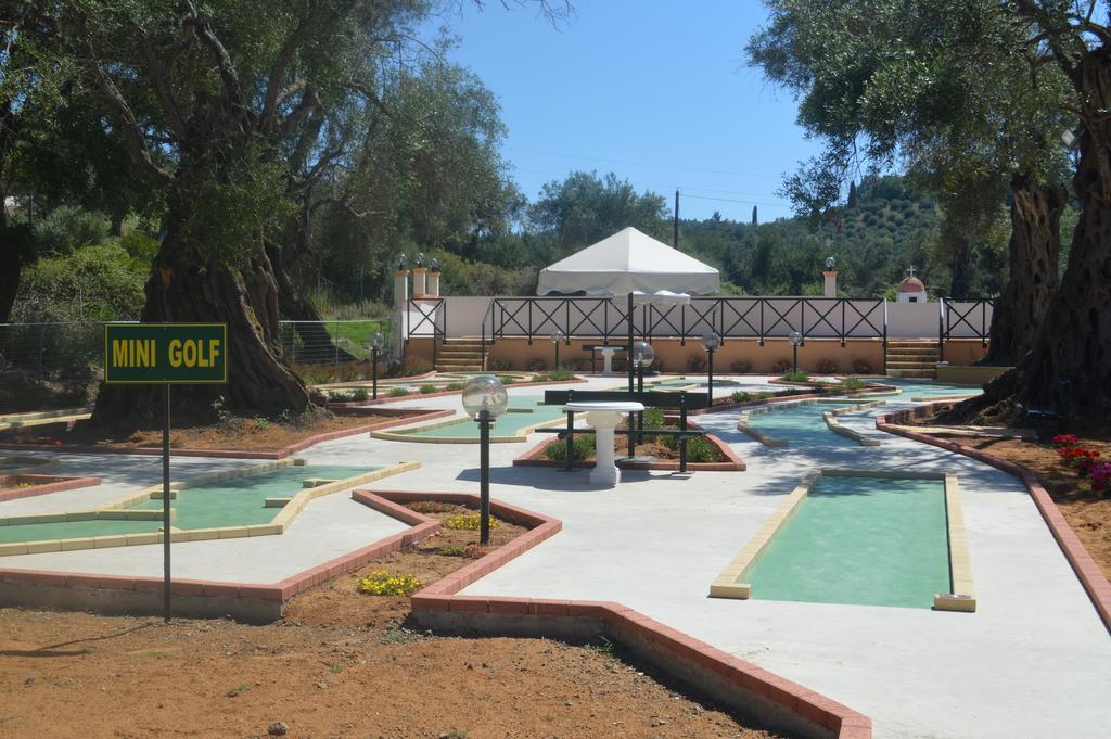 Hotel Cnic Gemini Mesongí